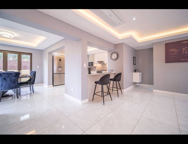 3 BEDROOM TOWNHOUSE FOR SALE IN IZINGA RIDGE